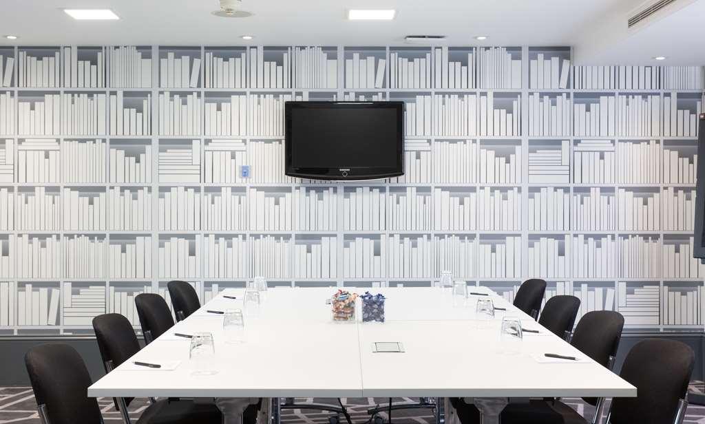 Village Hotel Nottingham Beeston  Facilities photo