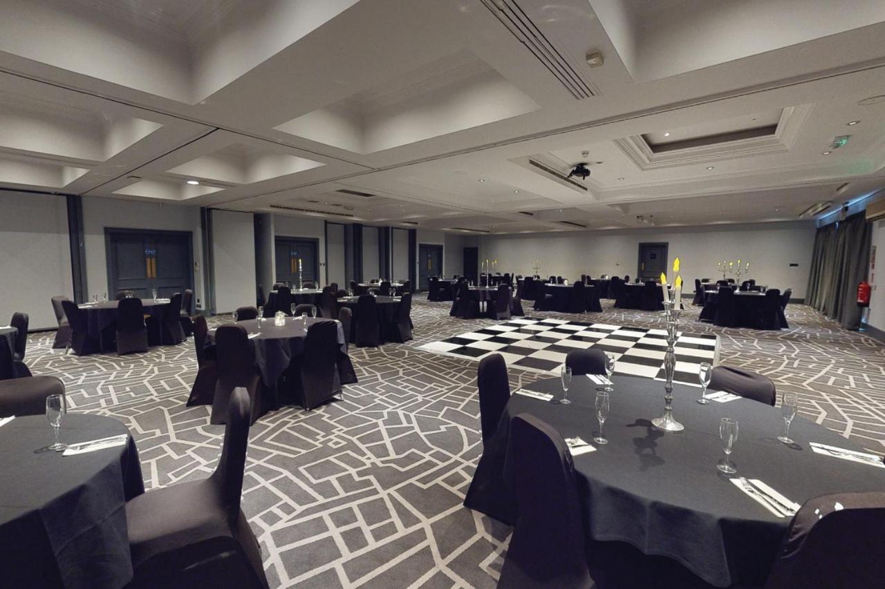 Village Hotel Nottingham Beeston  Exterior photo