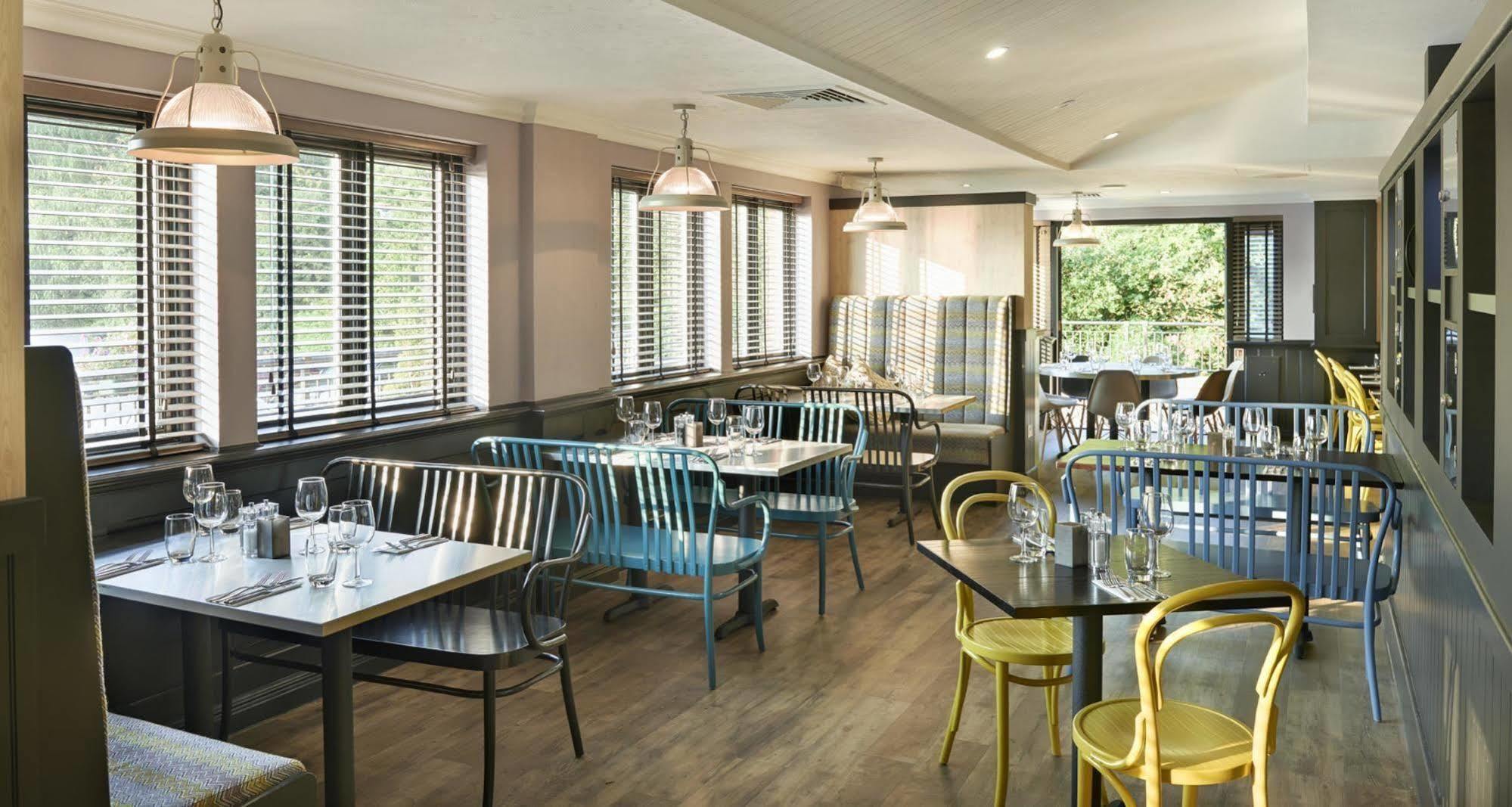Village Hotel Nottingham Beeston  Exterior photo