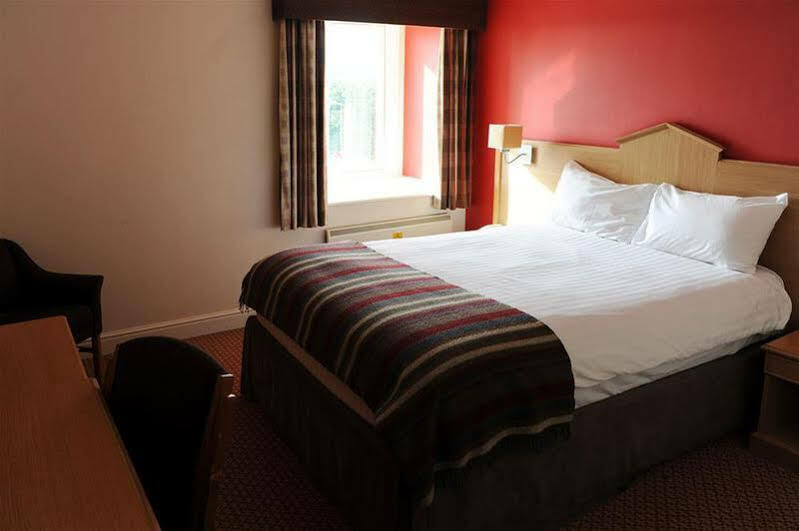 Village Hotel Nottingham Beeston  Exterior photo